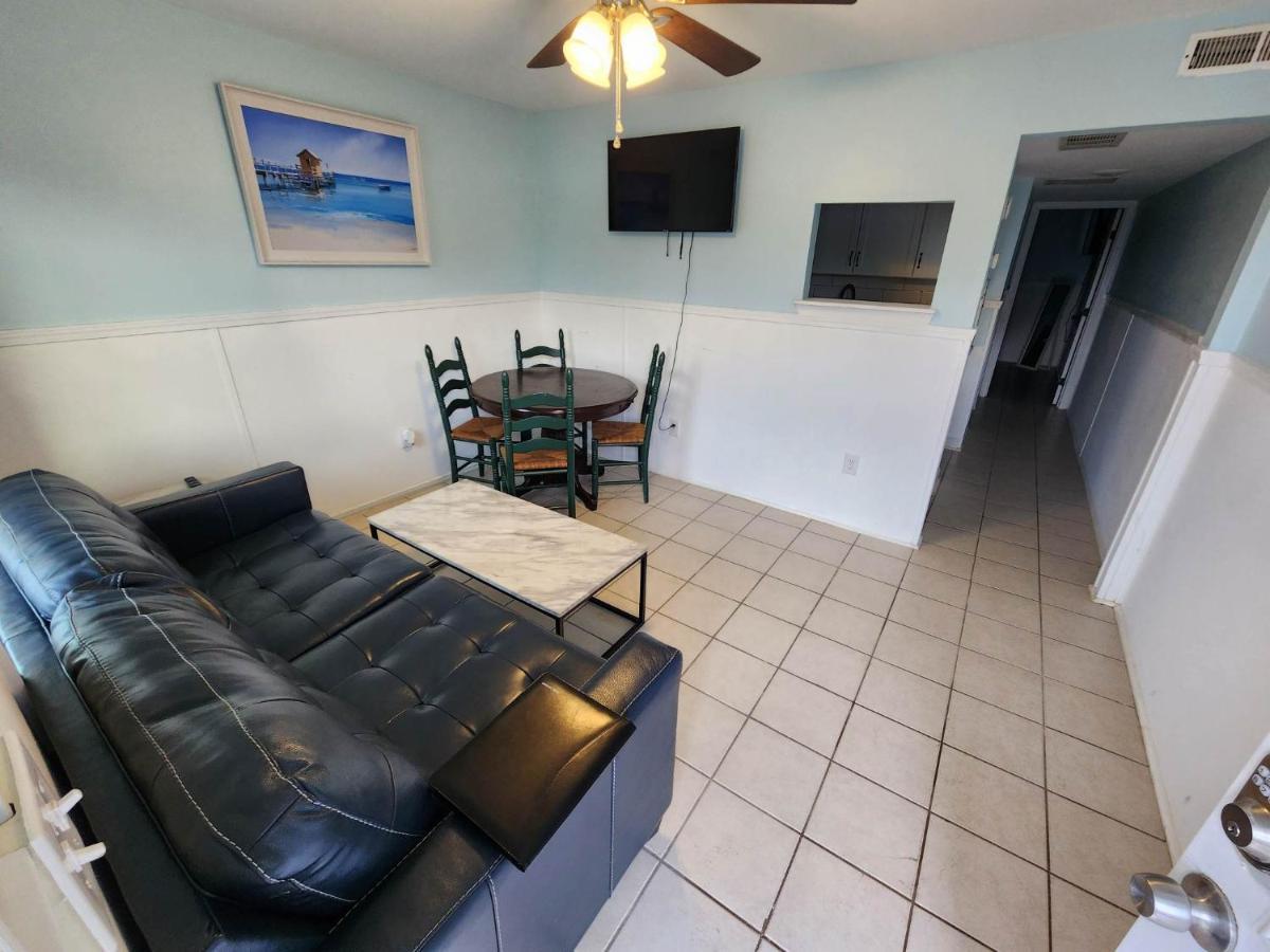 125 Atlantic Avenue Unit E - Pet Friendly! Walk To The Beach And Pier!1Br -1Ba - Sleeps 2-4 Guests! マートルビーチ エクステリア 写真