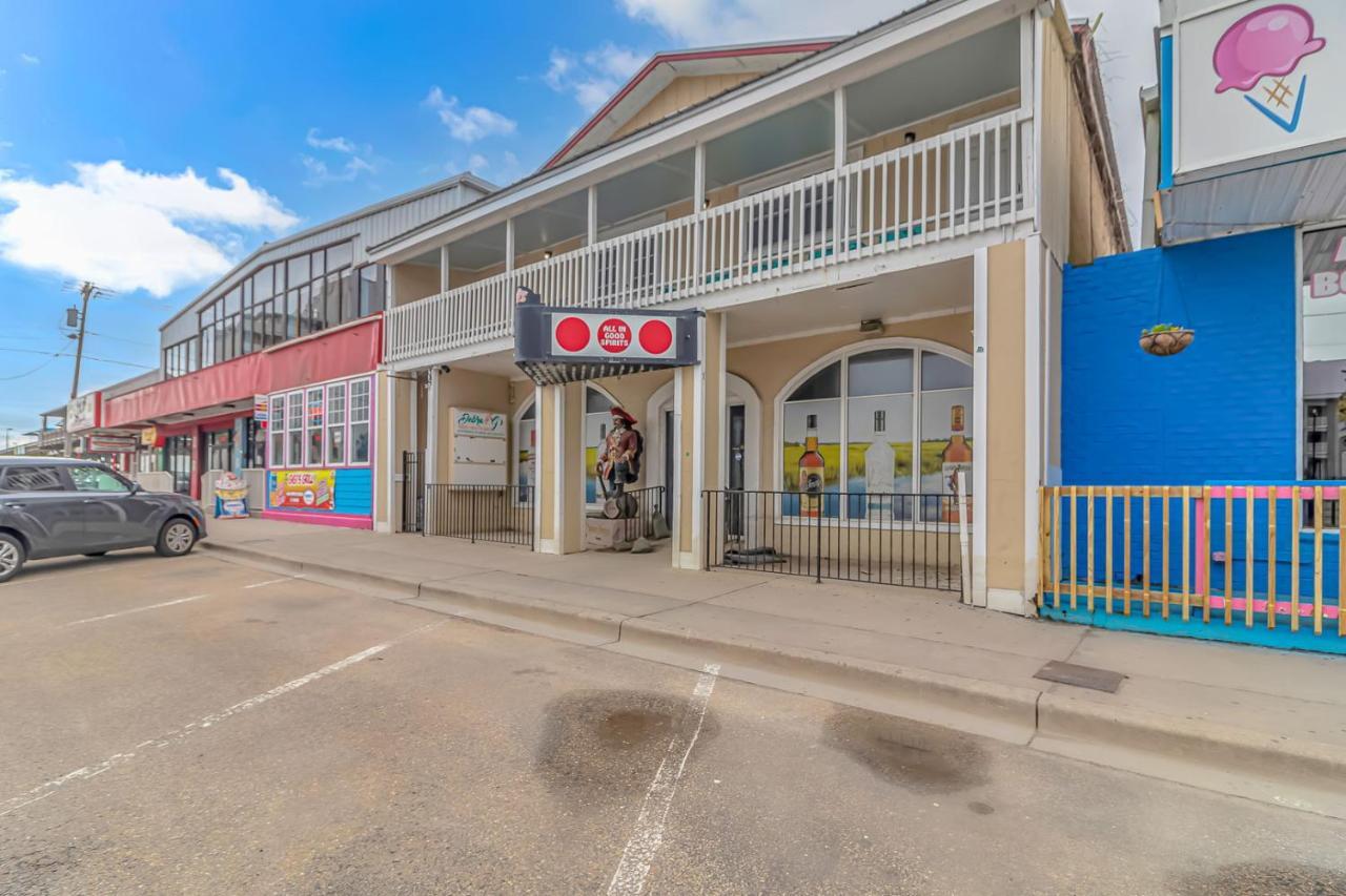 125 Atlantic Avenue Unit E - Pet Friendly! Walk To The Beach And Pier!1Br -1Ba - Sleeps 2-4 Guests! マートルビーチ エクステリア 写真
